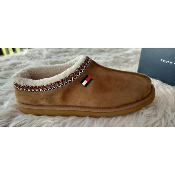 4030) Tommy Hilfiger Men's Tan Wisco2 Slipper Size US 9 - Picture 1 of 8